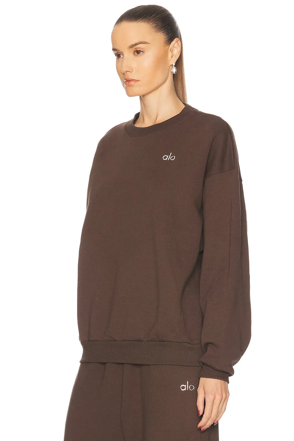 Accolade Crew Neck Pullover Sweatshirt