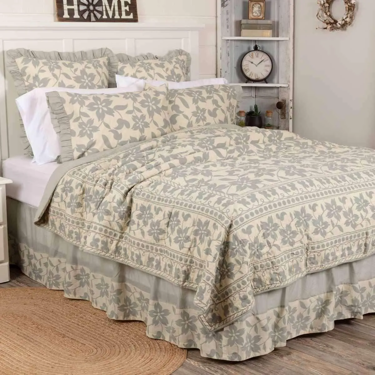 Briar Sage Twin Quilt 68Wx86L VHC Brands
